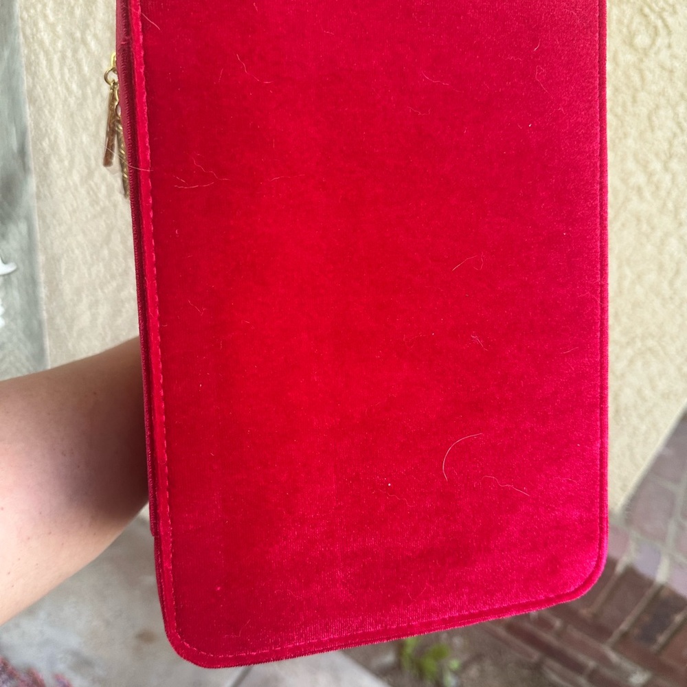 Elegant Red Velvet Women's Case - Picture 3 of 6